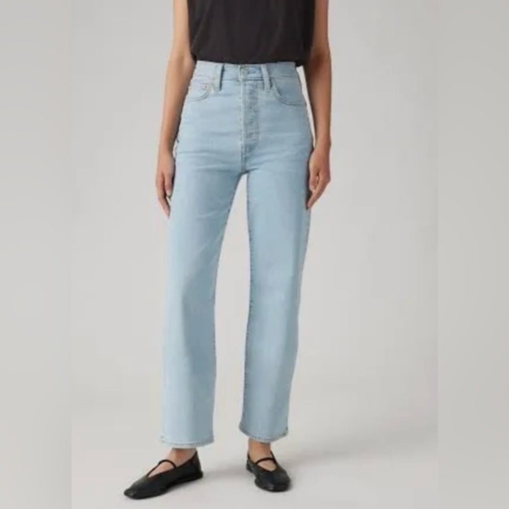 Levi’s RIBCAGE STRAIGHT ANKLE WOMEN'S JEANS Light Wash Size 30